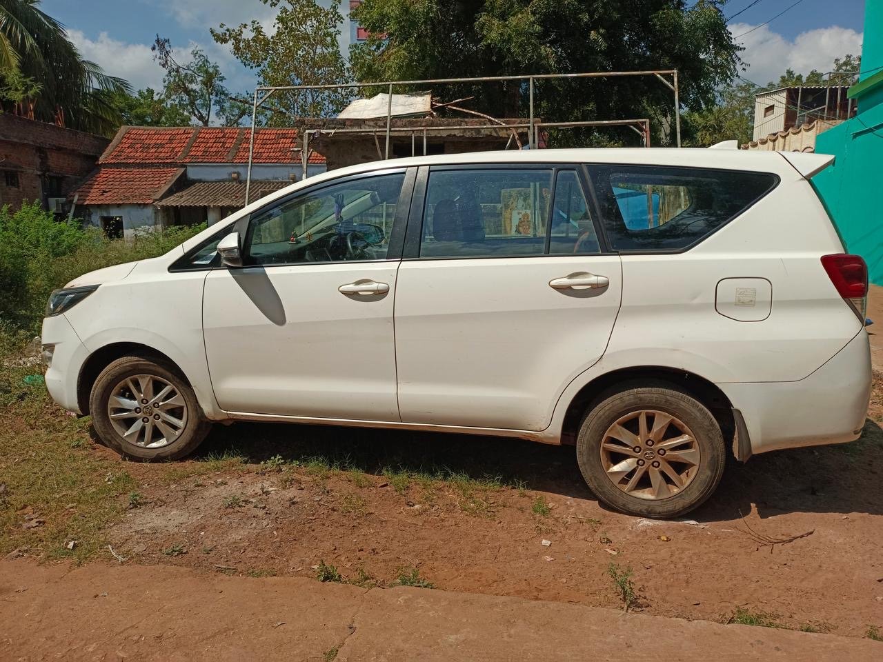 Tayota Innova Crysta - Image 4