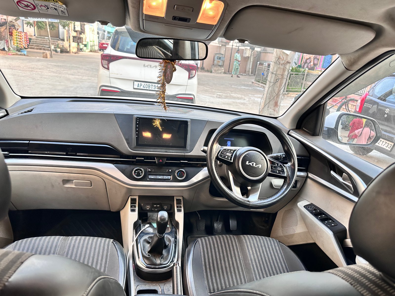 Kia Carens - Image 6